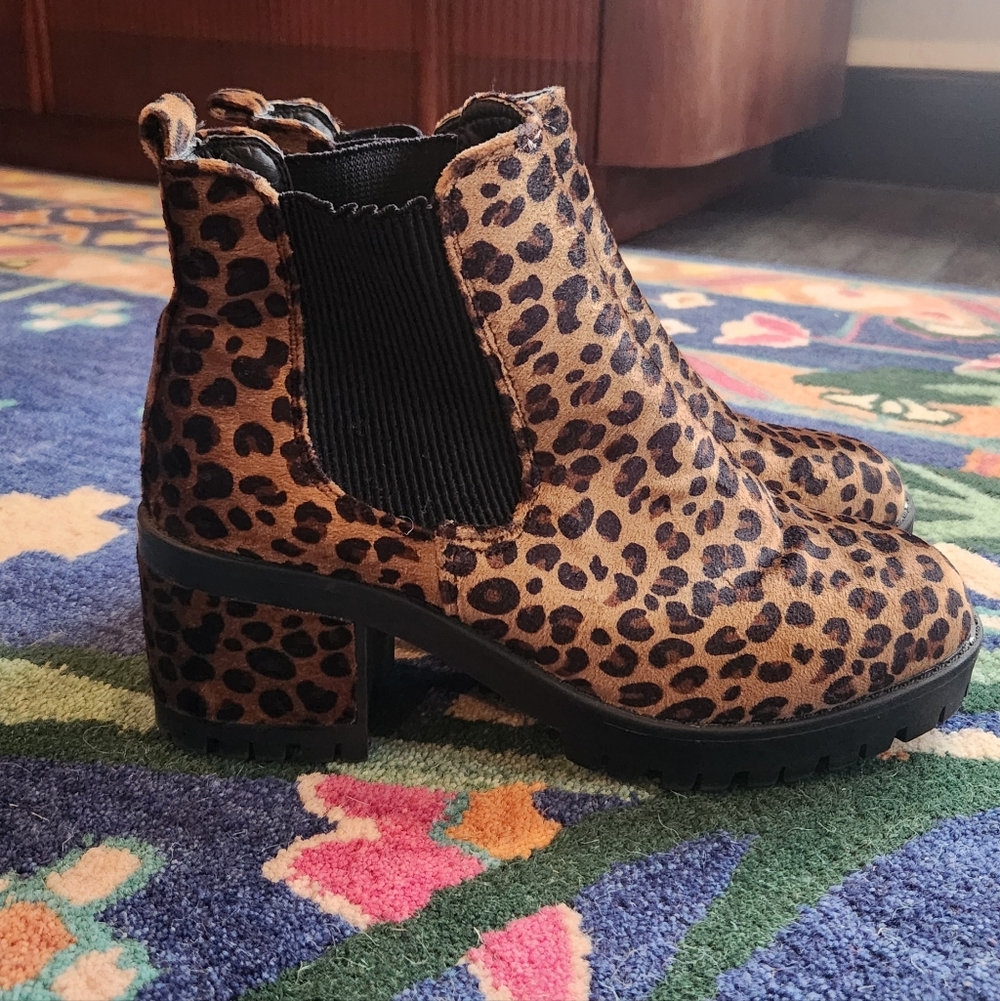 Seven7 Brown Leopard Ankle Booties - 8